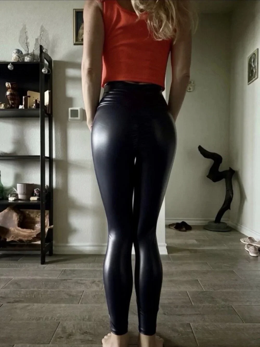 Sexy high waist wet look leggings, size S - Picture 3 of 5